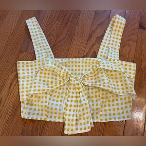 Zara excellent condition 
Worn once
Yellow/cream color